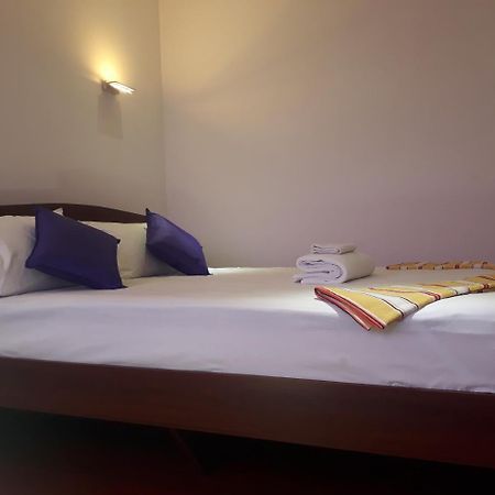 Brinthavanam Days Inn Jaffna Extérieur photo
