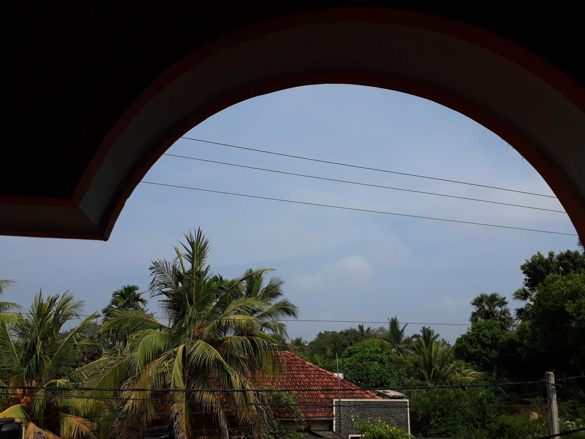 Brinthavanam Days Inn Jaffna Extérieur photo