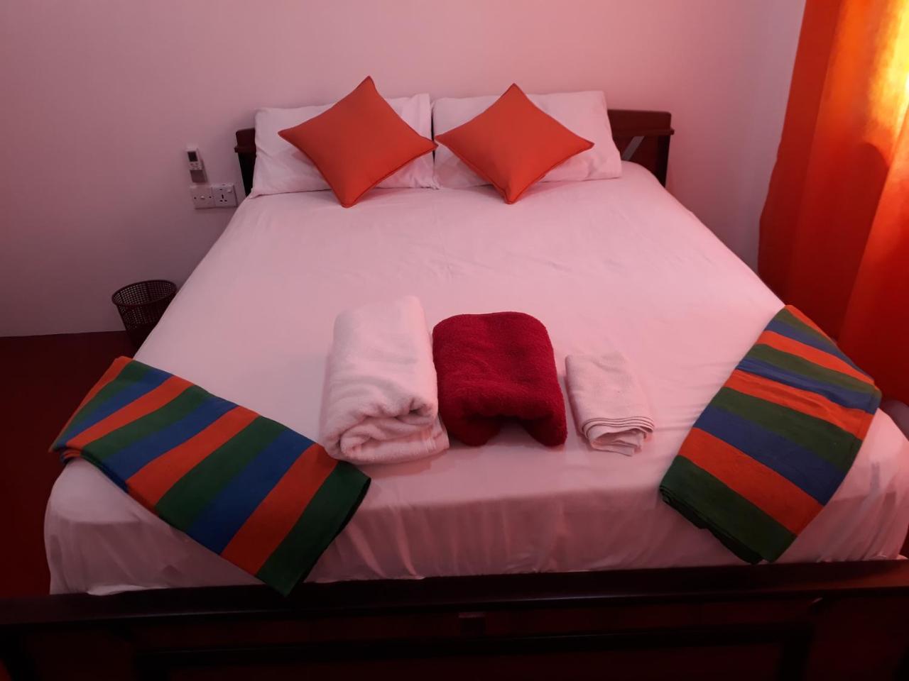 Brinthavanam Days Inn Jaffna Extérieur photo
